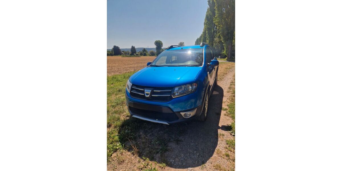 Dacia Sandero 61.000 km 7.299 &euro; karlsruhe 76199