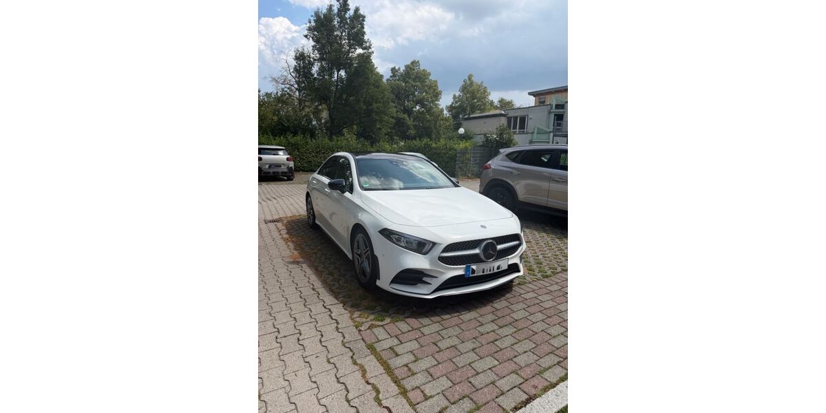 Mercedes-Benz A 180 90.000 km 22.000 &euro; Sindelfingen 71065
