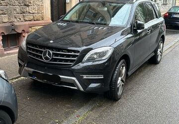 Mercedes-Benz ML 350 250.000 km 15.000 &euro; Karlsruhe 76149