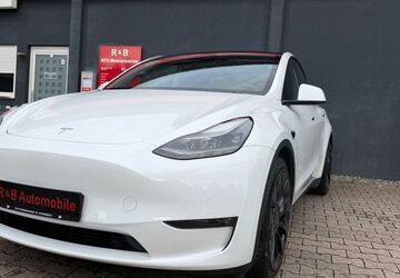 Tesla Model Y 49.884 km 35.999 &euro; Gaggenau 76571