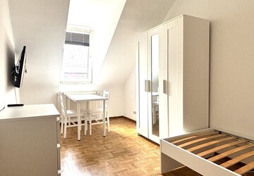 Zentrales Wohnen: 2 Zimmer in möblierter 2-Zimmer WG in Karlsruhe - Wohnung Karlsruhe Südstadt | Angebot:27437680