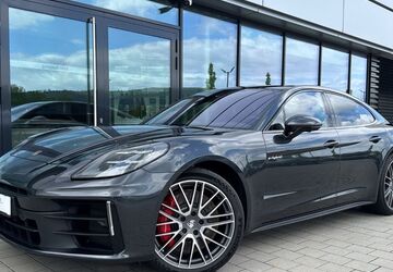 Porsche Panamera 22.650 km 125.889 &euro; Ettlingen 76275