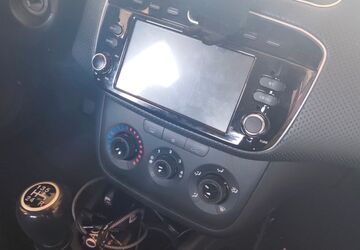 Fiat Grande Punto 151.000 km 2.700 &euro; EBERDINGEN 71735