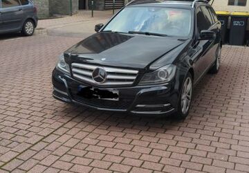 Mercedes-Benz 220 225.000 km 11.099 &euro; Königsbach-Stein 75228