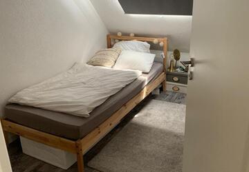 Wohnung Sindelfingen - 4 Zimmer, 10 m&sup2;, 450&euro; | Angebot:18196157